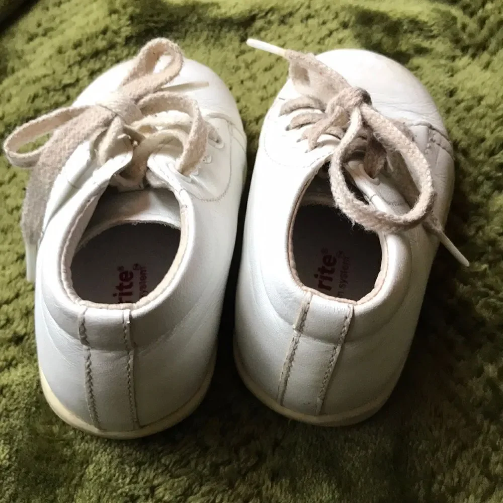 Stride Rite leather sneakers 5 infant